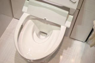 トイレの黄ばみ汚れの原因とお掃除方法